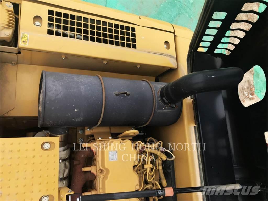 CAT 330D2L Gravemaskiner på larvebånd