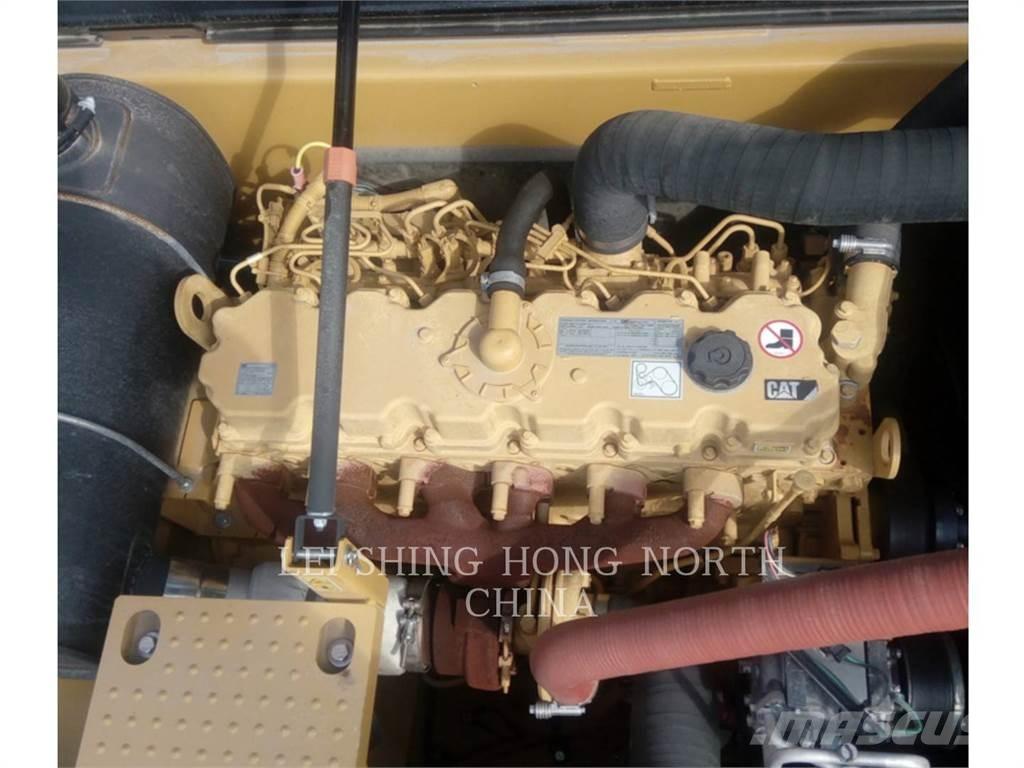 CAT 330D2L Gravemaskiner på larvebånd