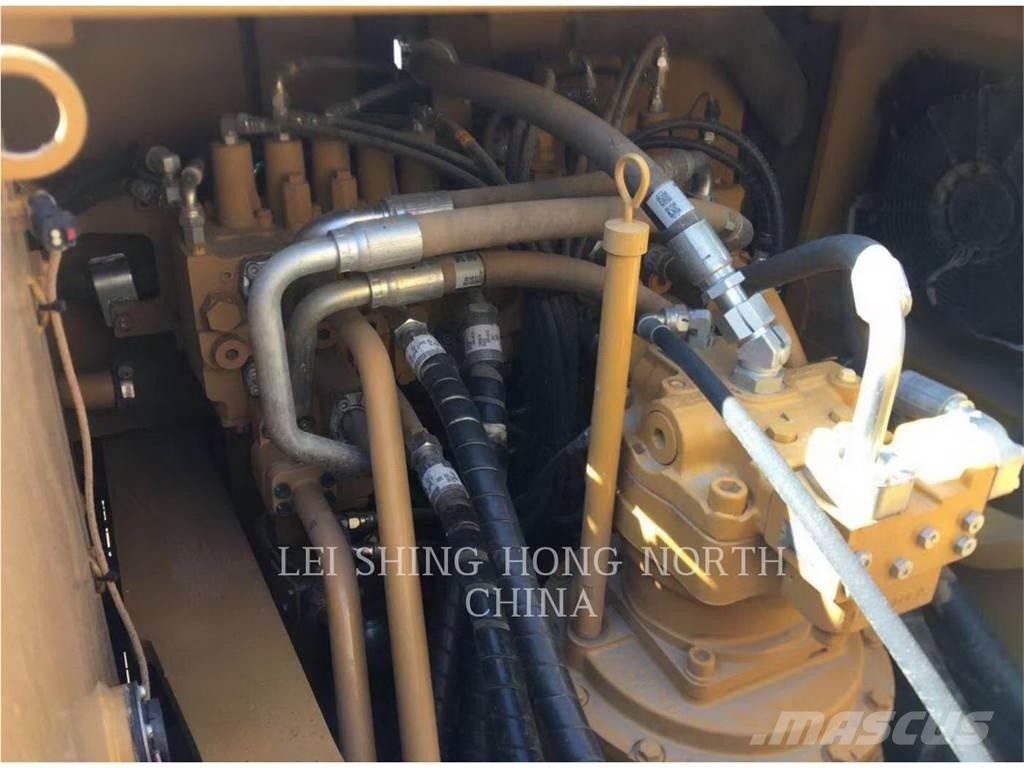 CAT 330D2L Gravemaskiner på larvebånd