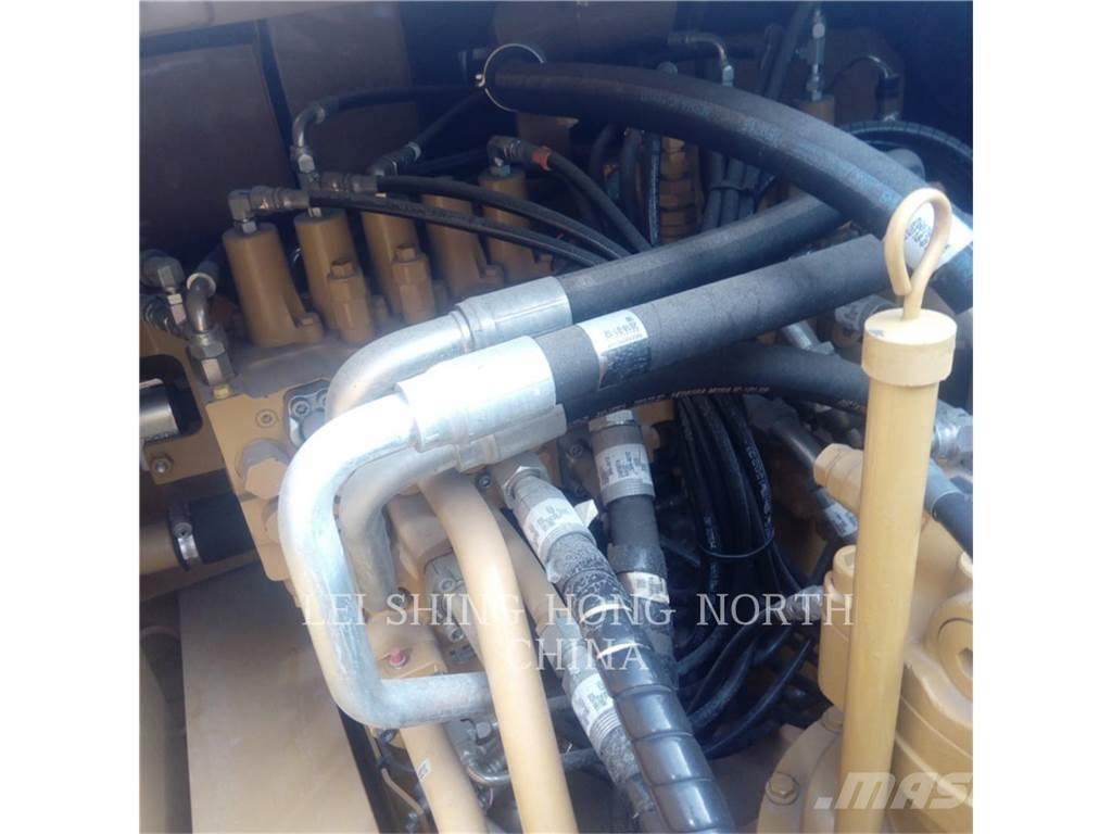 CAT 330D2L Gravemaskiner på larvebånd