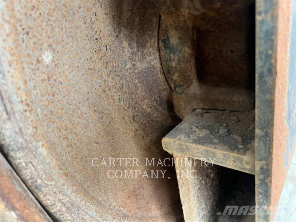 CAT 330FL Gravemaskiner på larvebånd