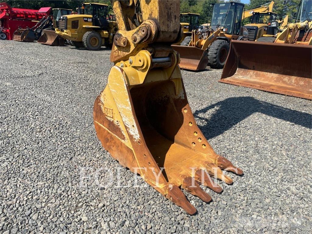 CAT 330FL Gravemaskiner på larvebånd