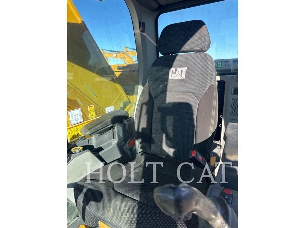 CAT 335 Gravemaskiner på larvebånd
