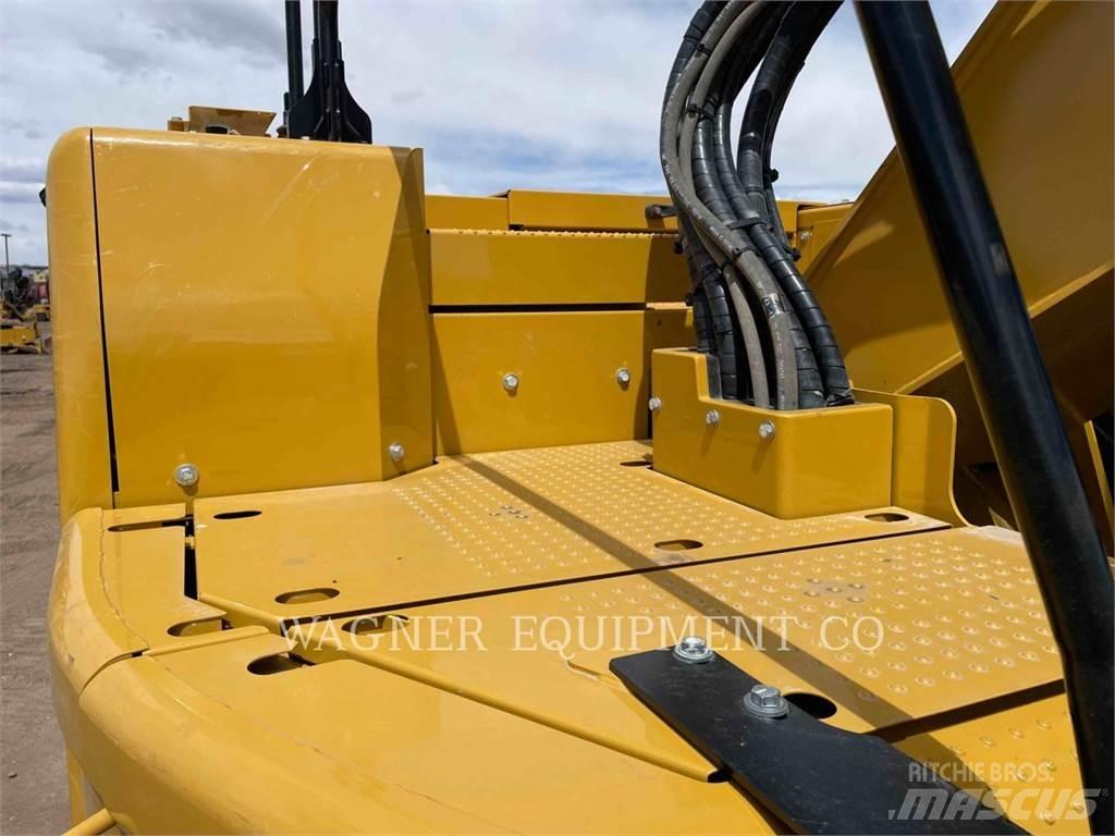 CAT 335 Gravemaskiner på larvebånd