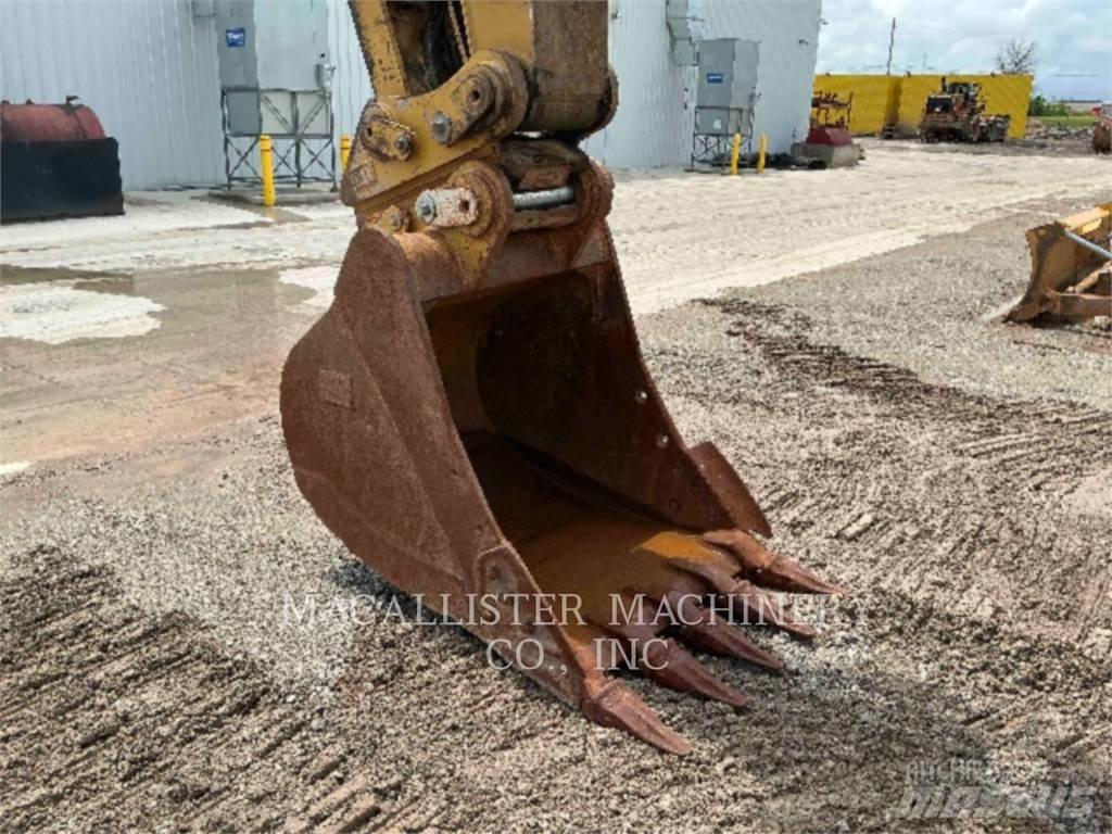 CAT 336 Gravemaskiner på larvebånd
