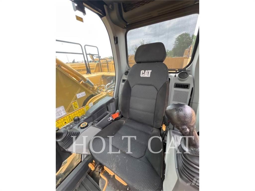 CAT 340 10 Gravemaskiner på larvebånd