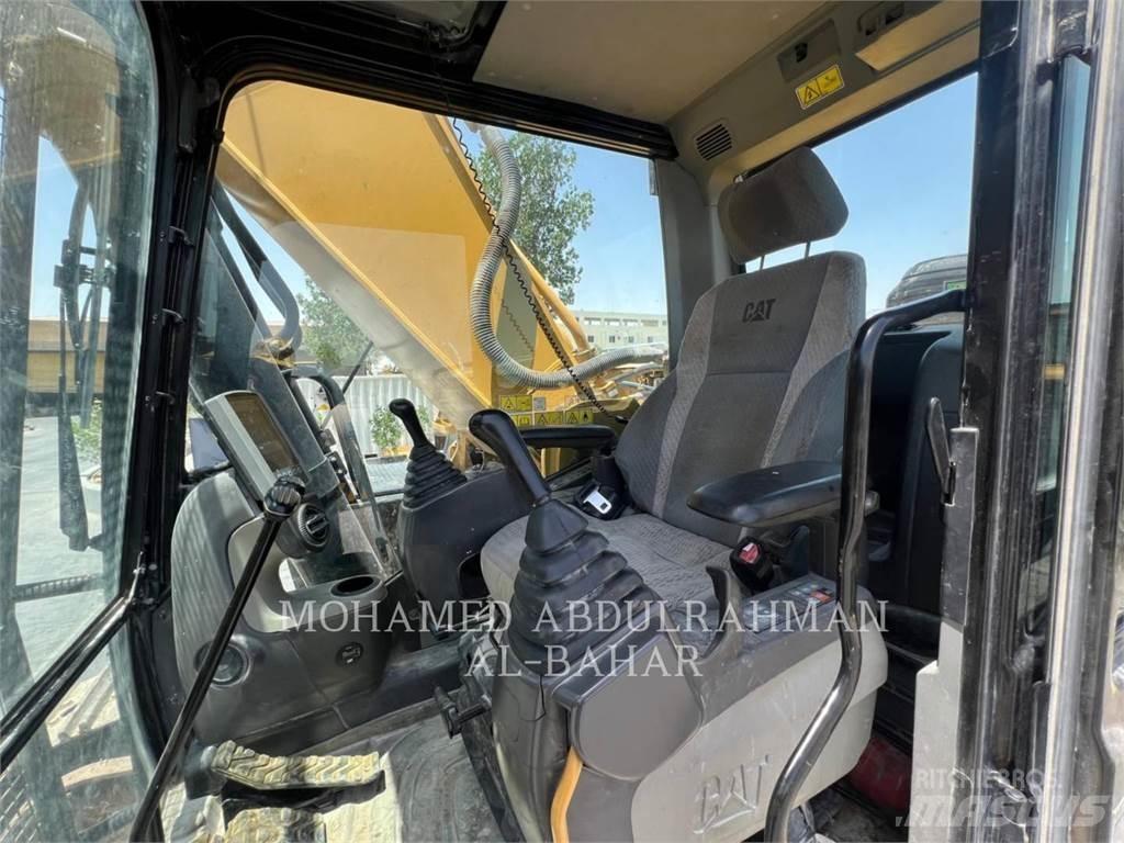 CAT 340D2L Gravemaskiner på larvebånd