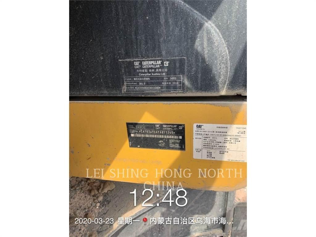 CAT 349D2 Gravemaskiner på larvebånd