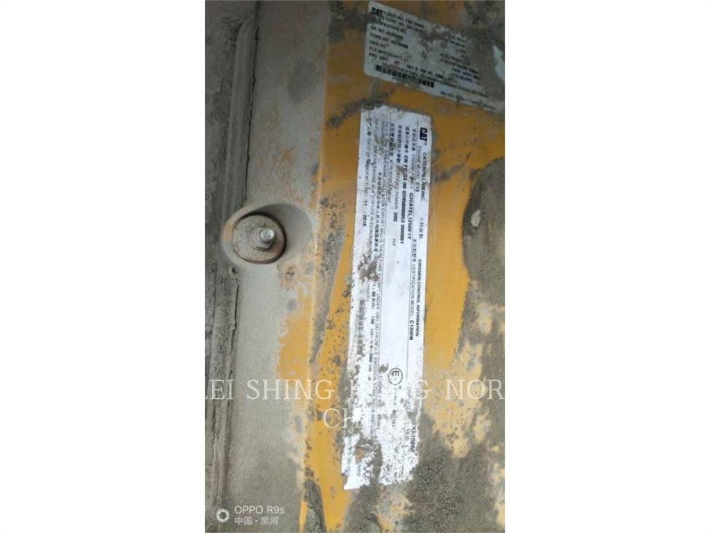 CAT 349D2 Gravemaskiner på larvebånd