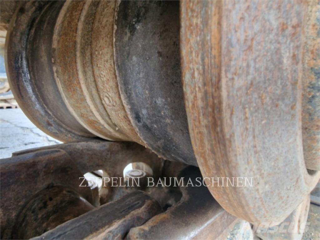 CAT 352-07A Gravemaskiner på larvebånd