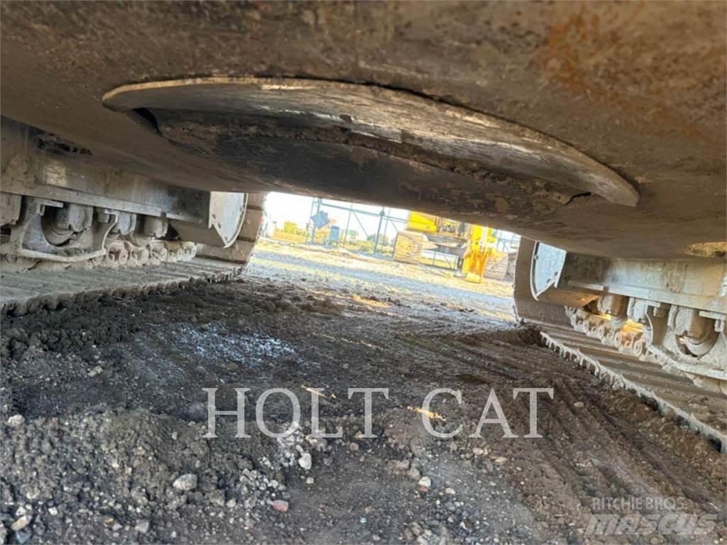 CAT 352 11 Gravemaskiner på larvebånd