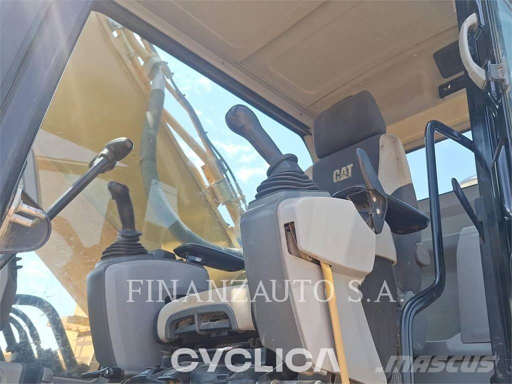 CAT 352FL Gravemaskiner på larvebånd