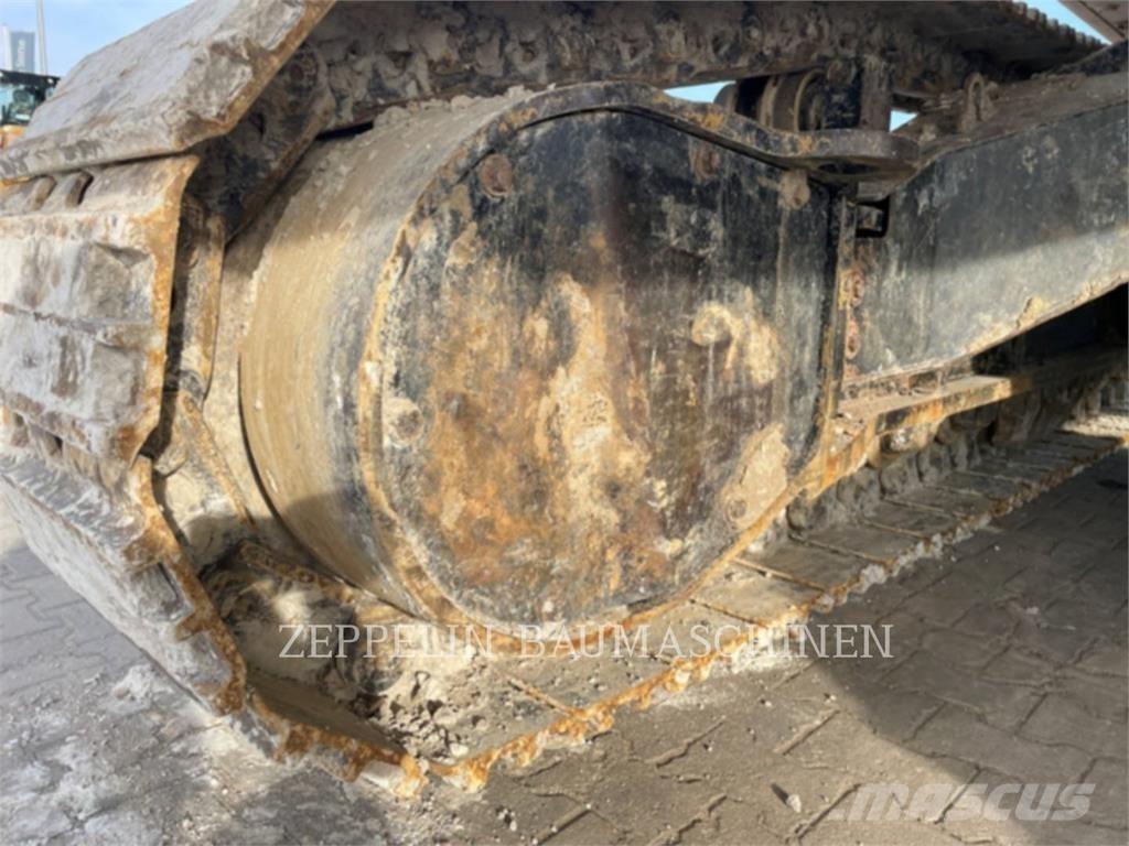CAT 352FL Gravemaskiner på larvebånd