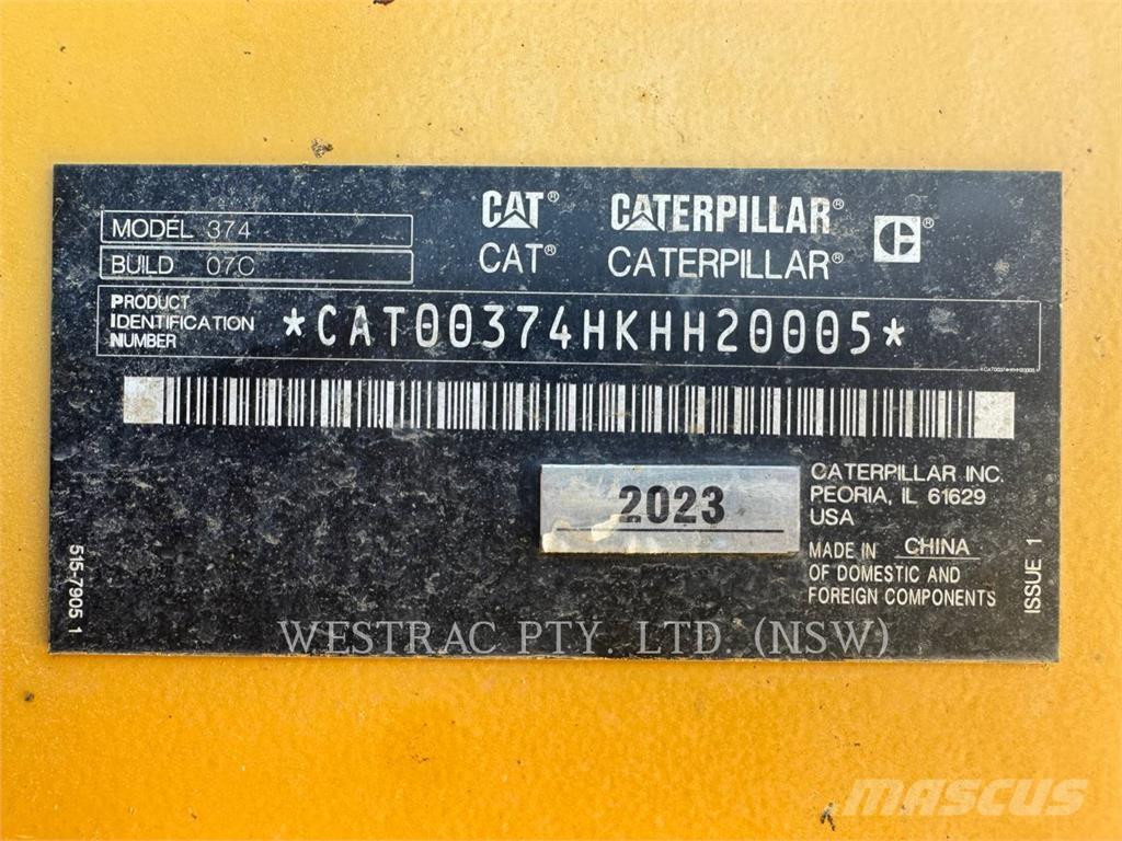 CAT 374 Gravemaskiner på larvebånd