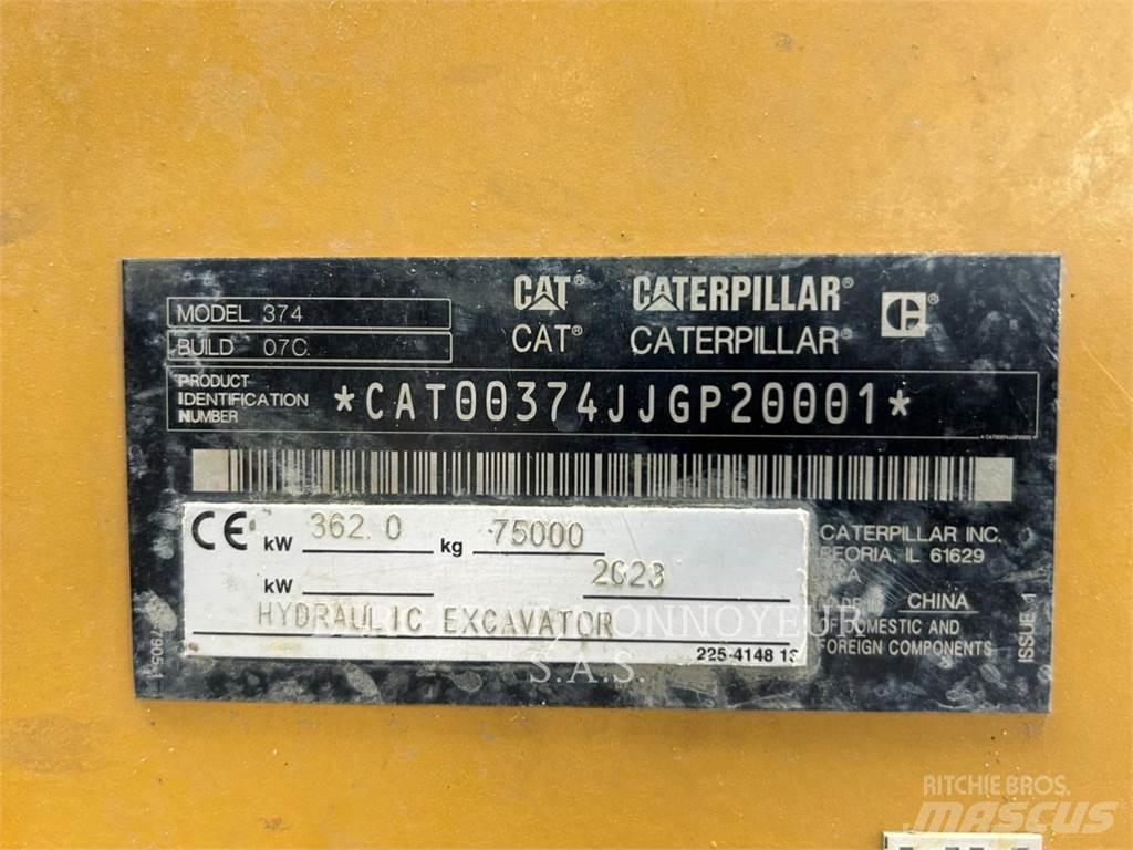 CAT 374 Gravemaskiner på larvebånd