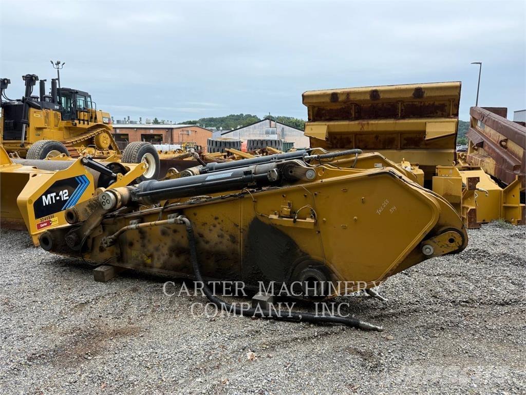 CAT 374-07 Gravemaskiner på larvebånd