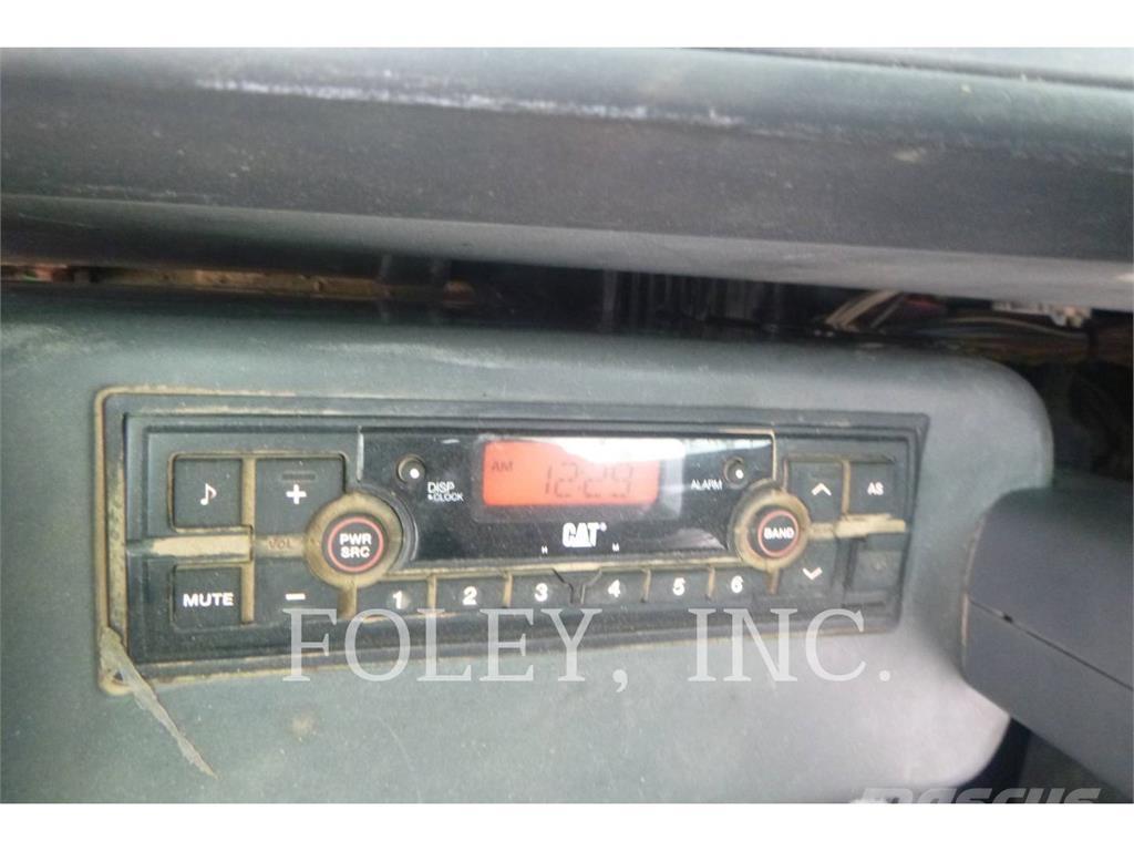 CAT 374DL Gravemaskiner på larvebånd