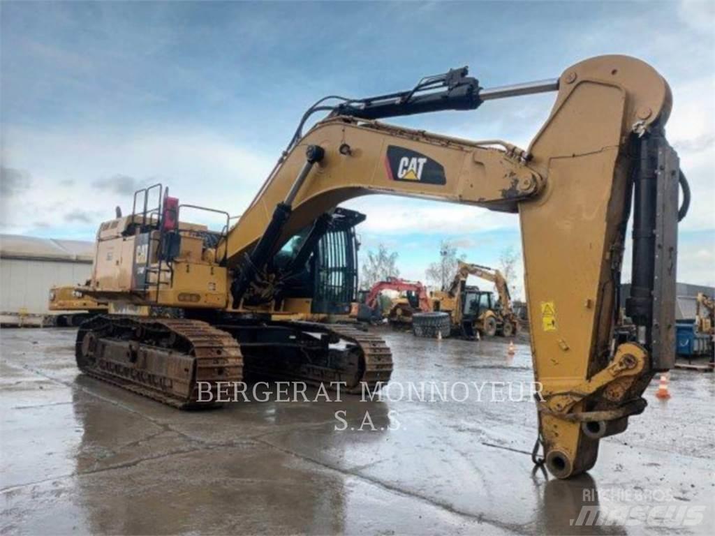 CAT 374F Gravemaskiner på larvebånd