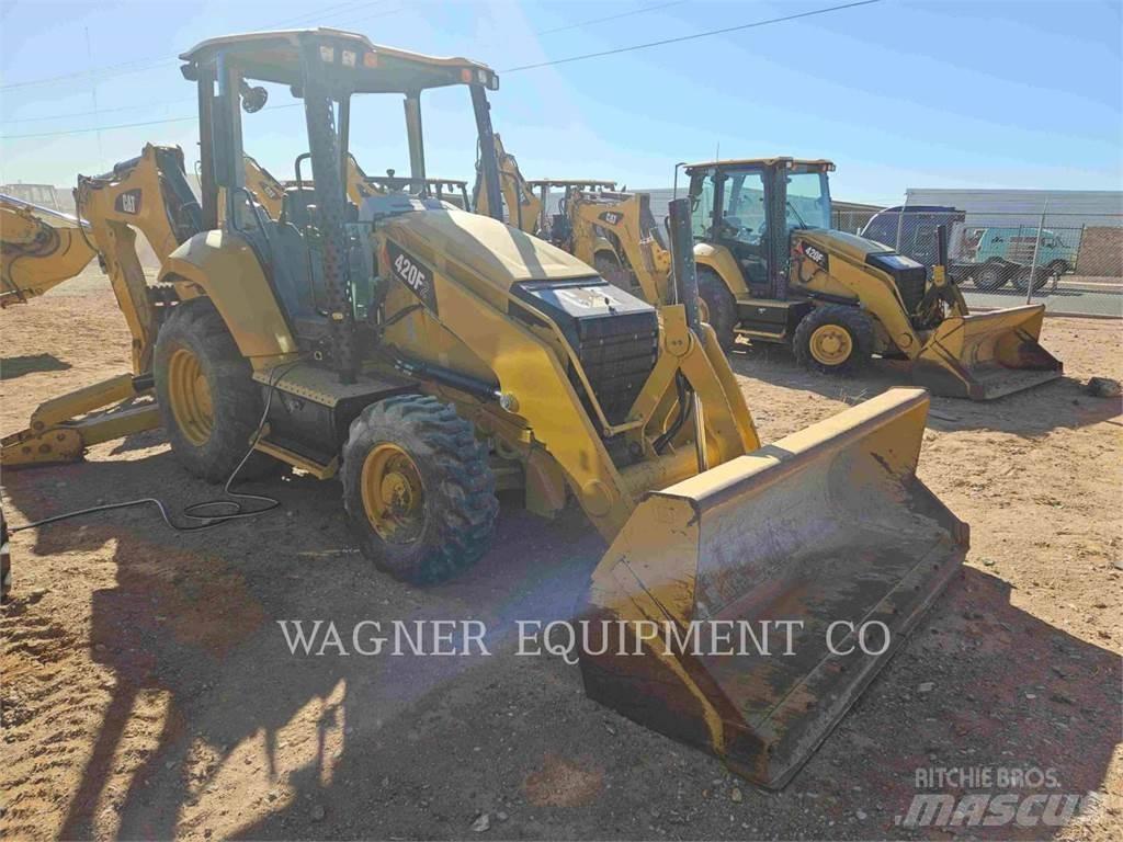 CAT 420F2 4WDE Rendegravere