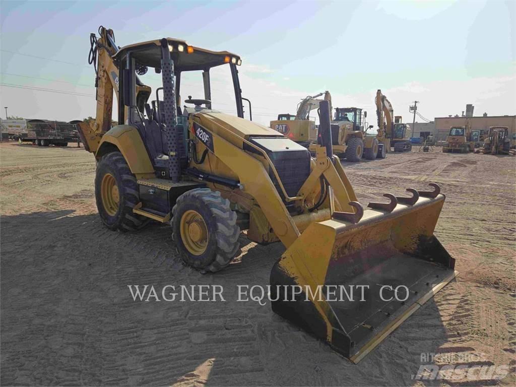 CAT 420F2 4WDE Rendegravere