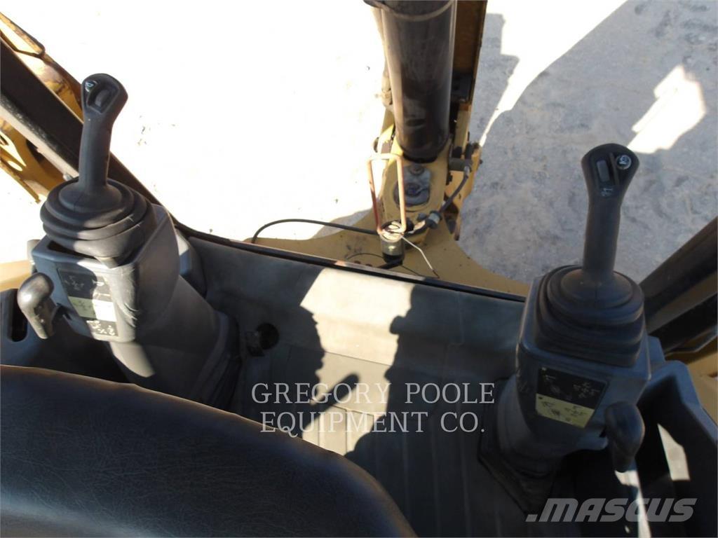 CAT 420F2ST Rendegravere