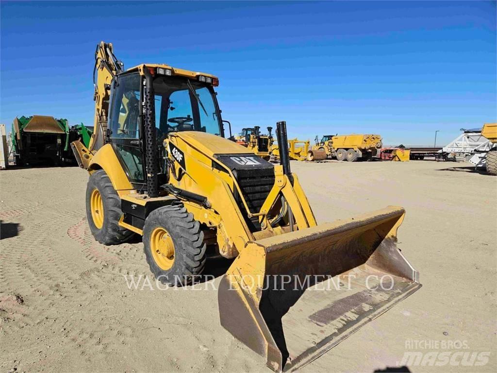 CAT 430F 4WD Rendegravere