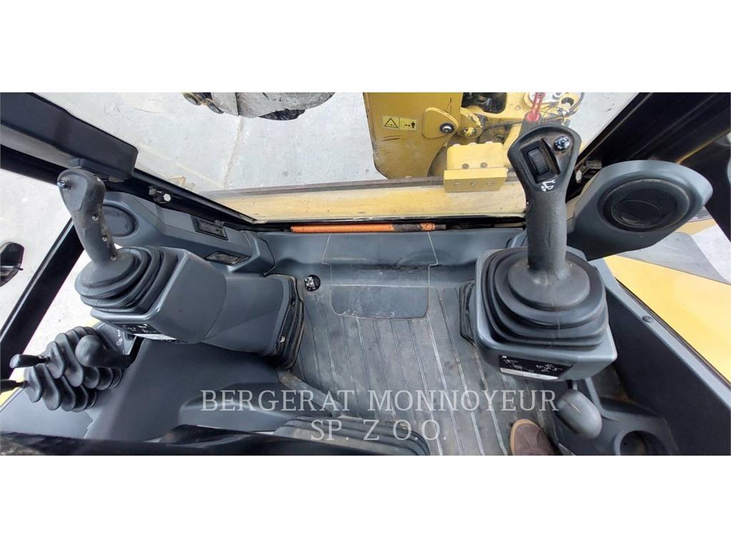 CAT 432F2 Rendegravere