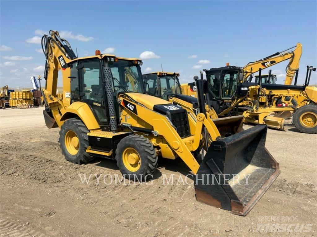 CAT 440 Rendegravere
