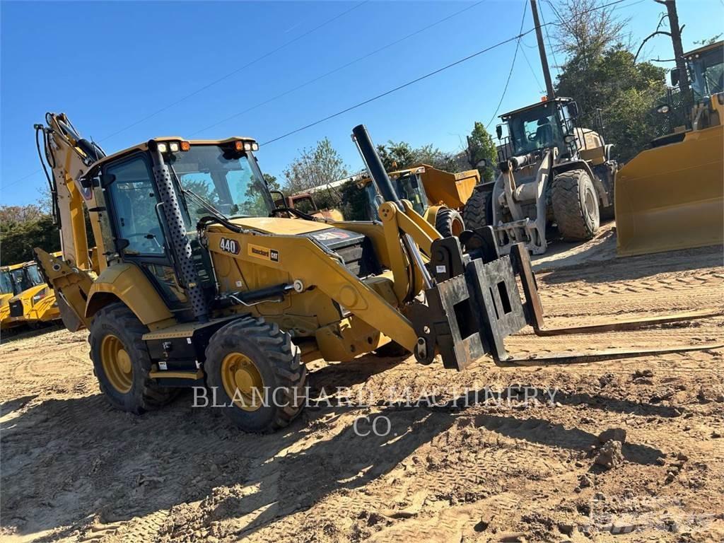 CAT 440 Rendegravere