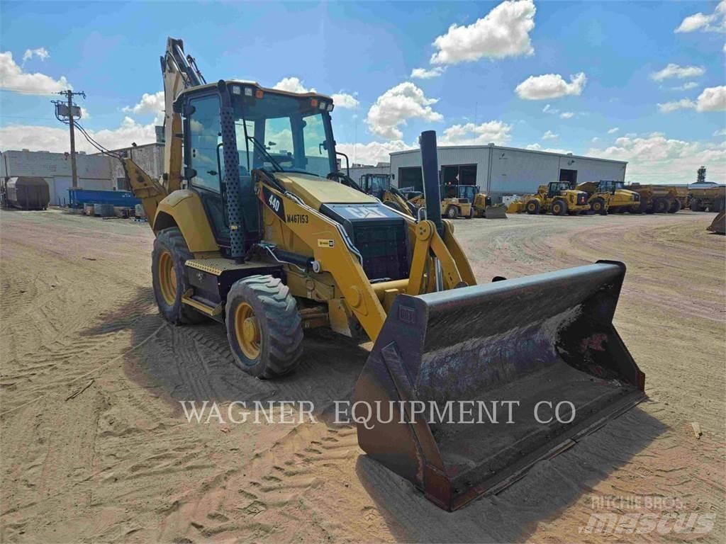 CAT 440 Rendegravere