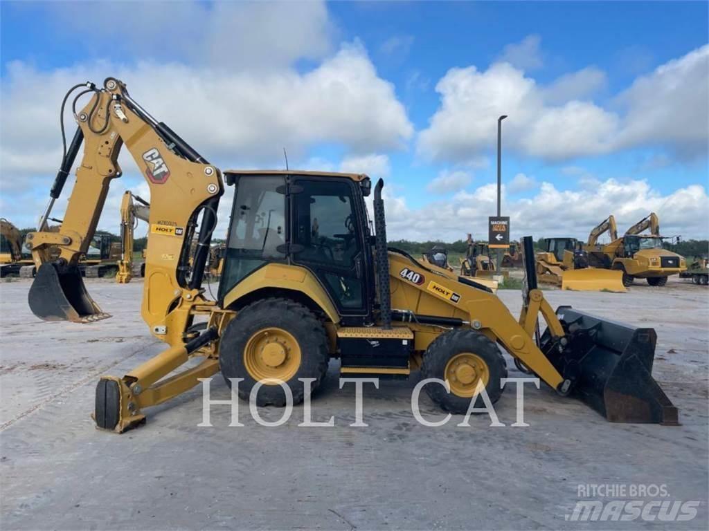 CAT 440 C4E Rendegravere