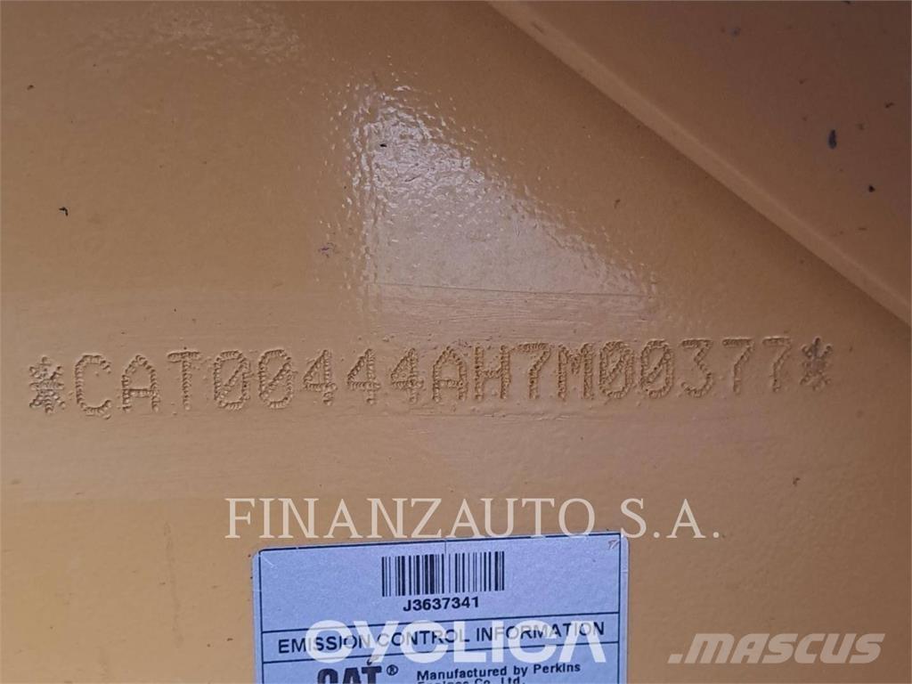 CAT 444 TRINITYB V Rendegravere