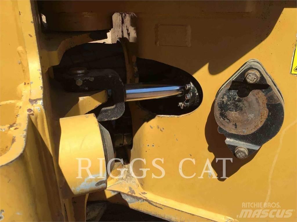 CAT 563C Fældebunkelæggere