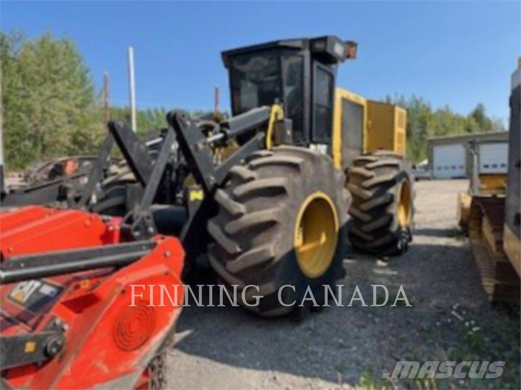 CAT 586C SPT Skovbrugstraktorer