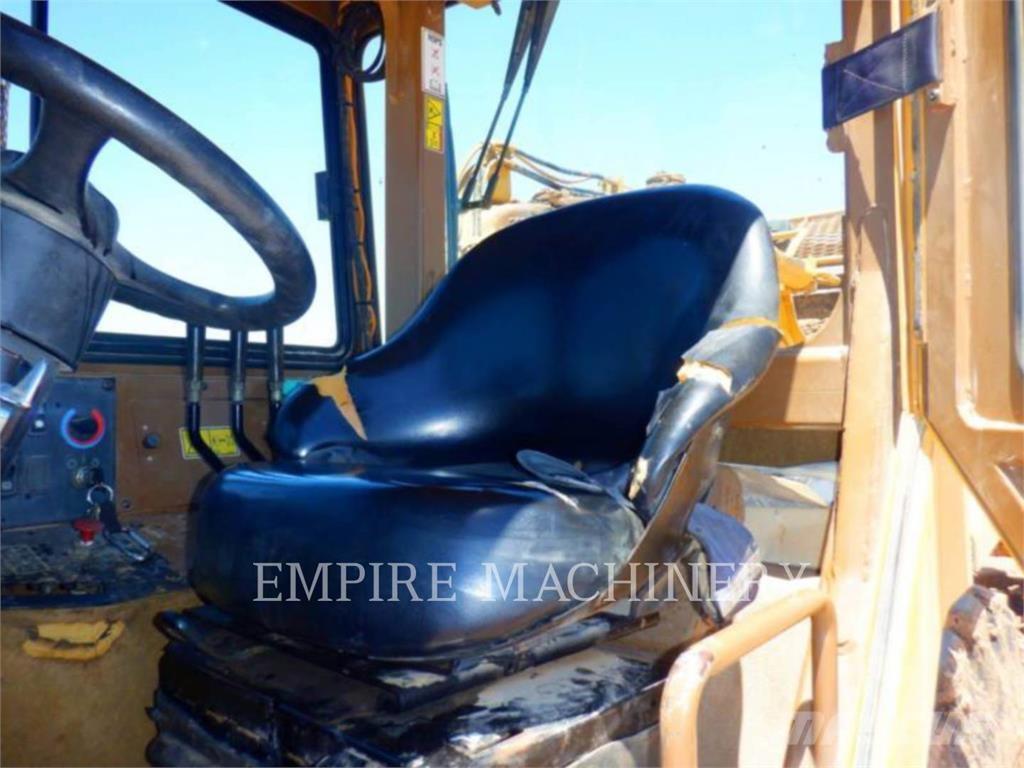 CAT 613C Skrabere