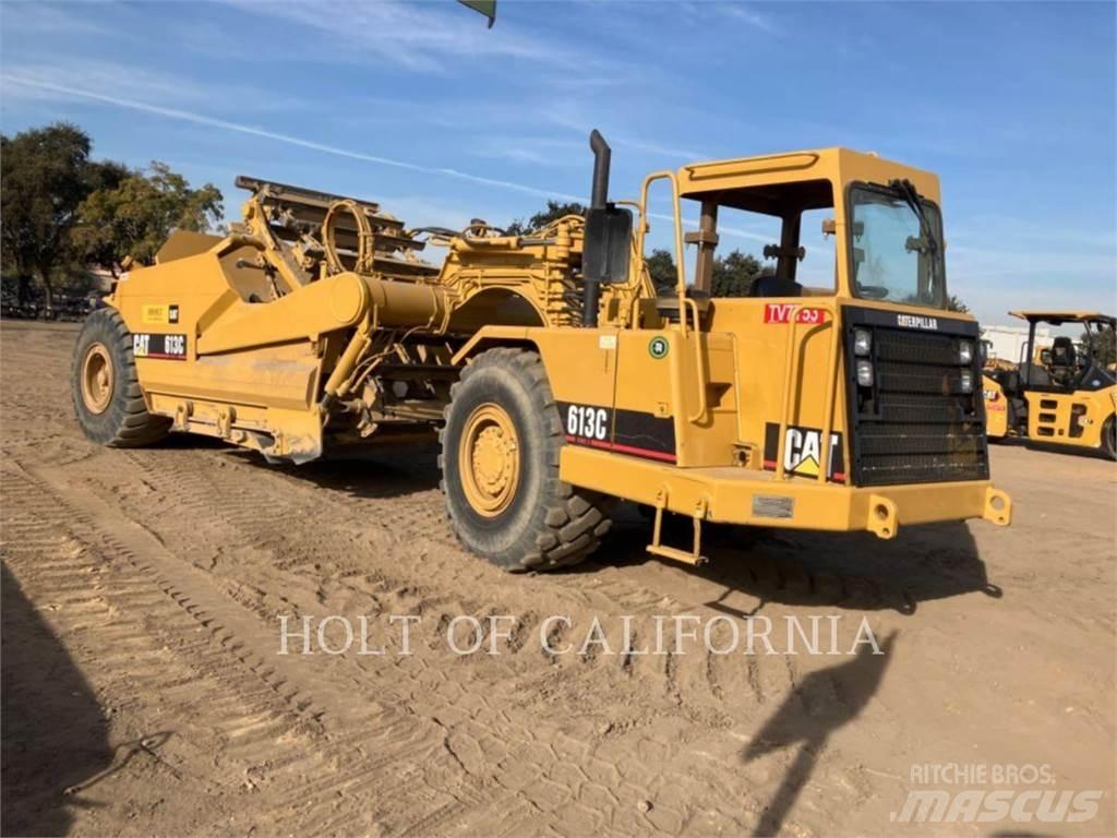 CAT 613C II Skrabere