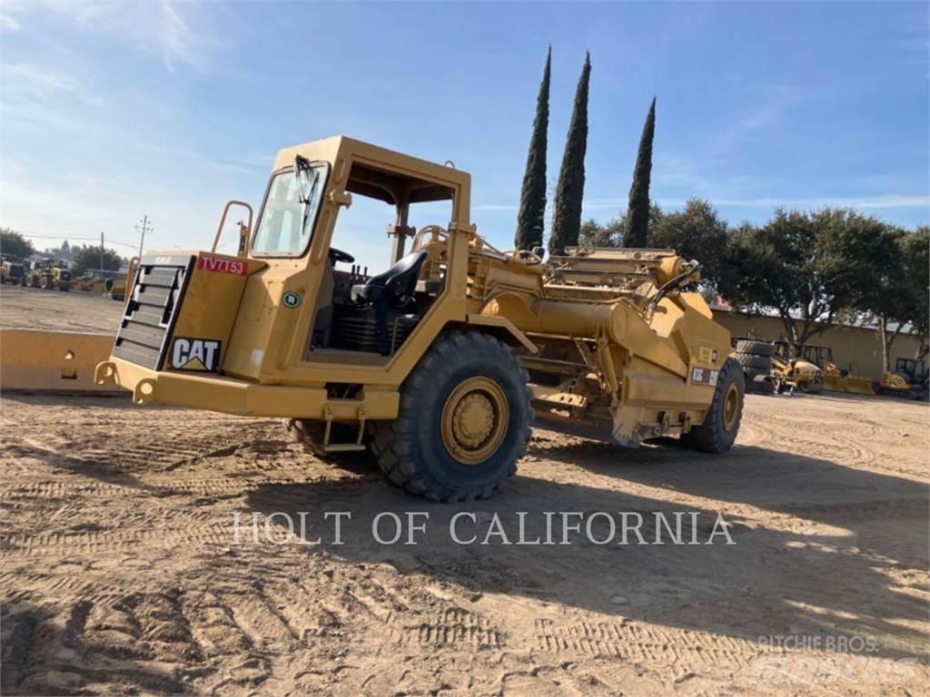 CAT 613C II Skrabere