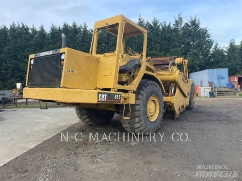 CAT 615 Skrabere
