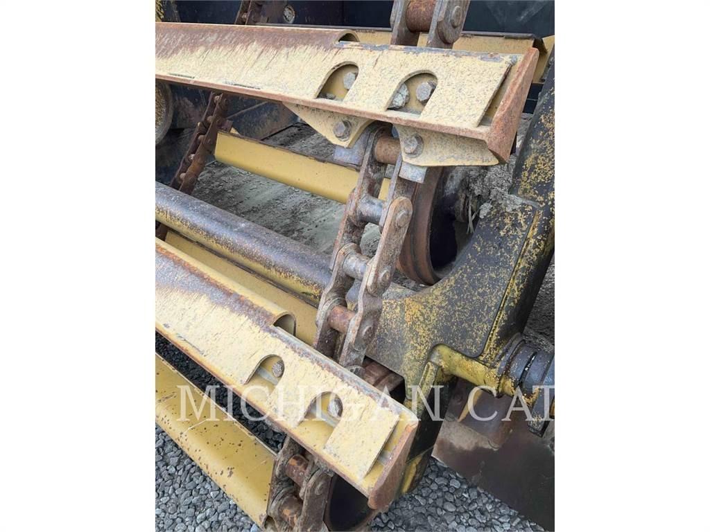CAT 615C Skrabere