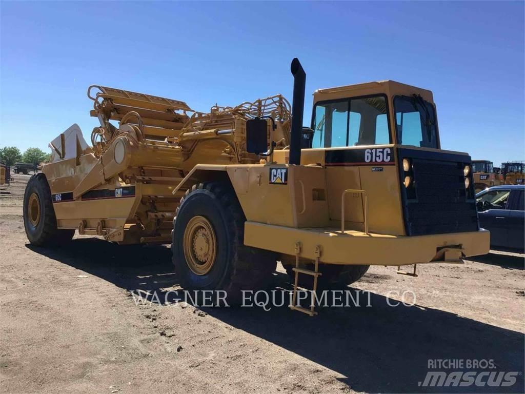 CAT 615C II Skrabere