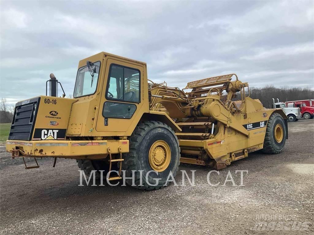 CAT 615CII A Skrabere