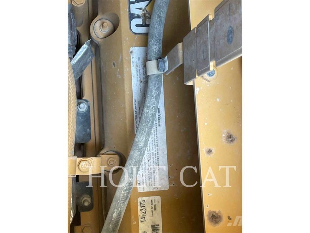 CAT 621 Skrabere