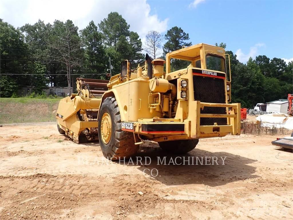 CAT 623B Skrabere