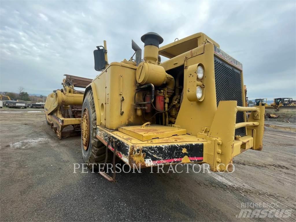 CAT 623B Skrabere