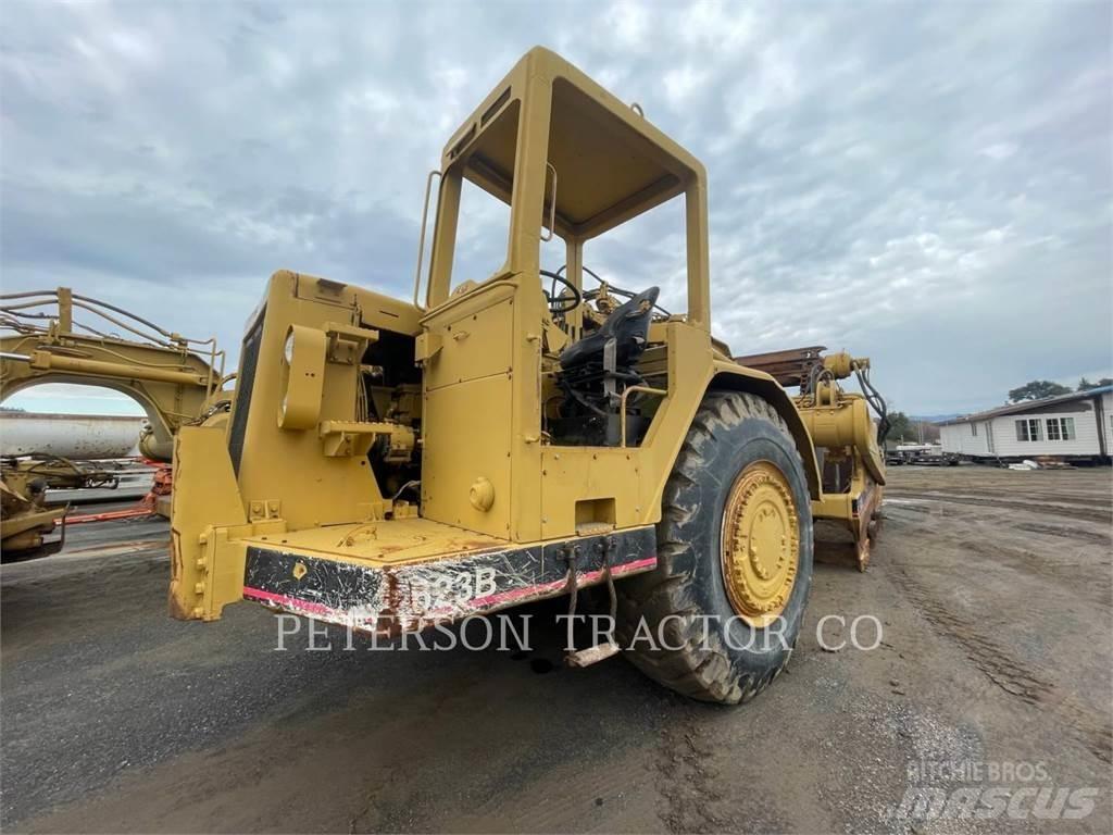 CAT 623B Skrabere