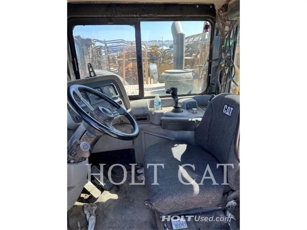CAT 623G Skrabere