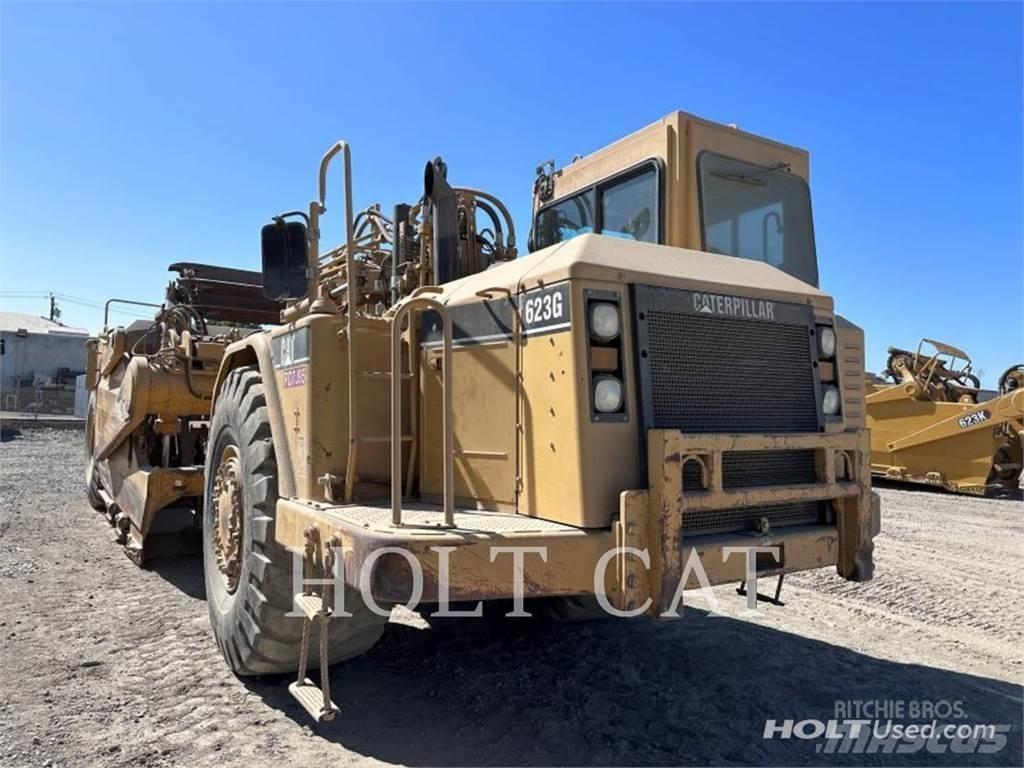 CAT 623G Skrabere