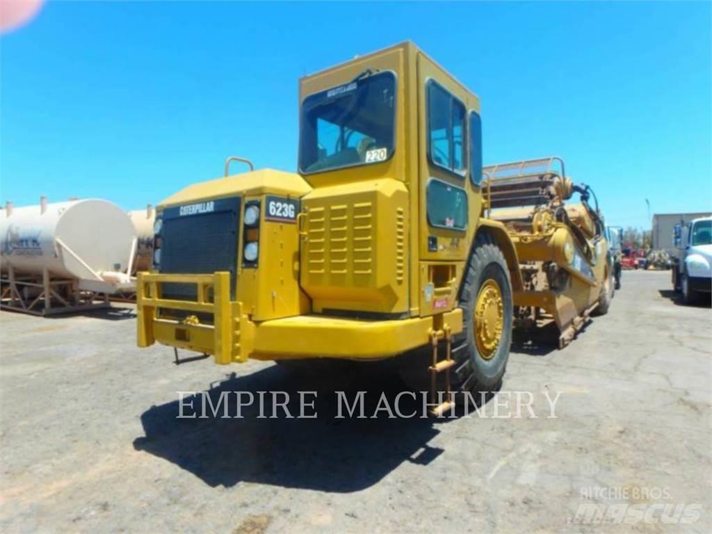 CAT 623G Skrabere