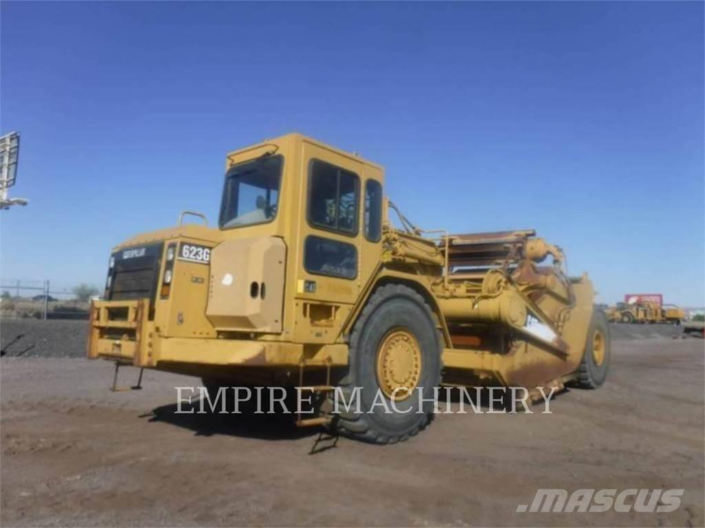 CAT 623G Skrabere