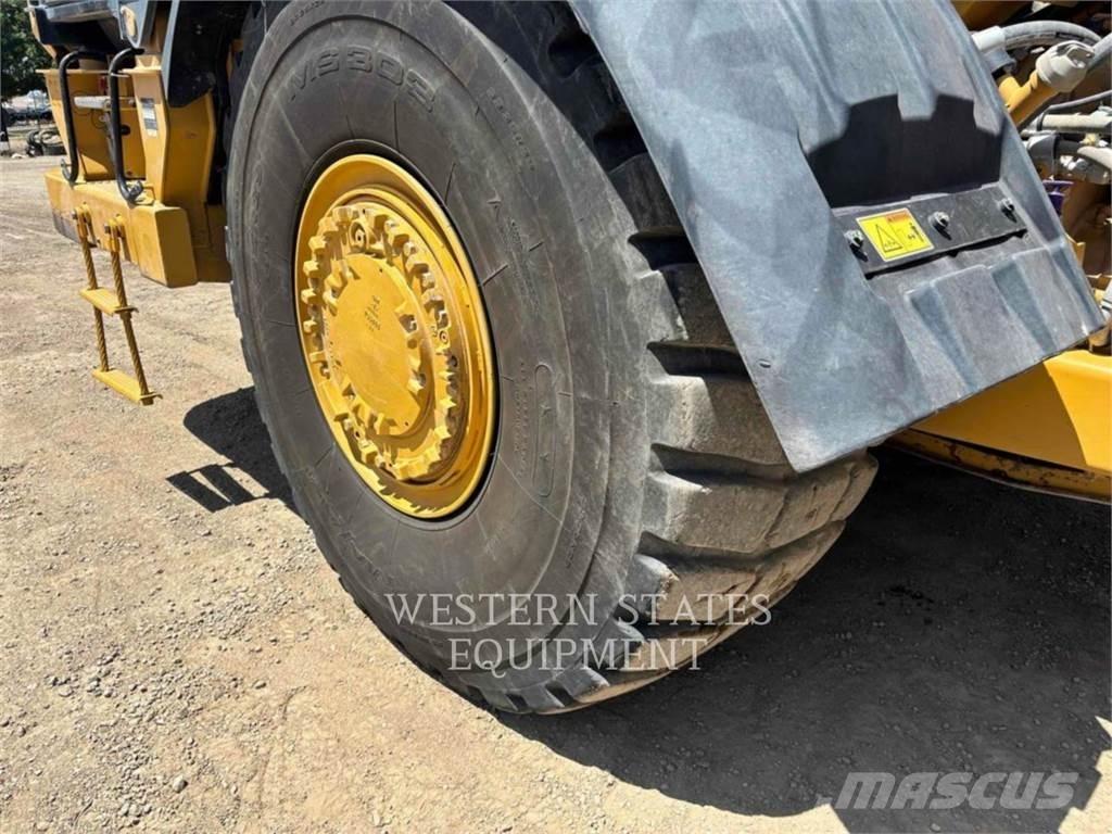 CAT 623K Skrabere